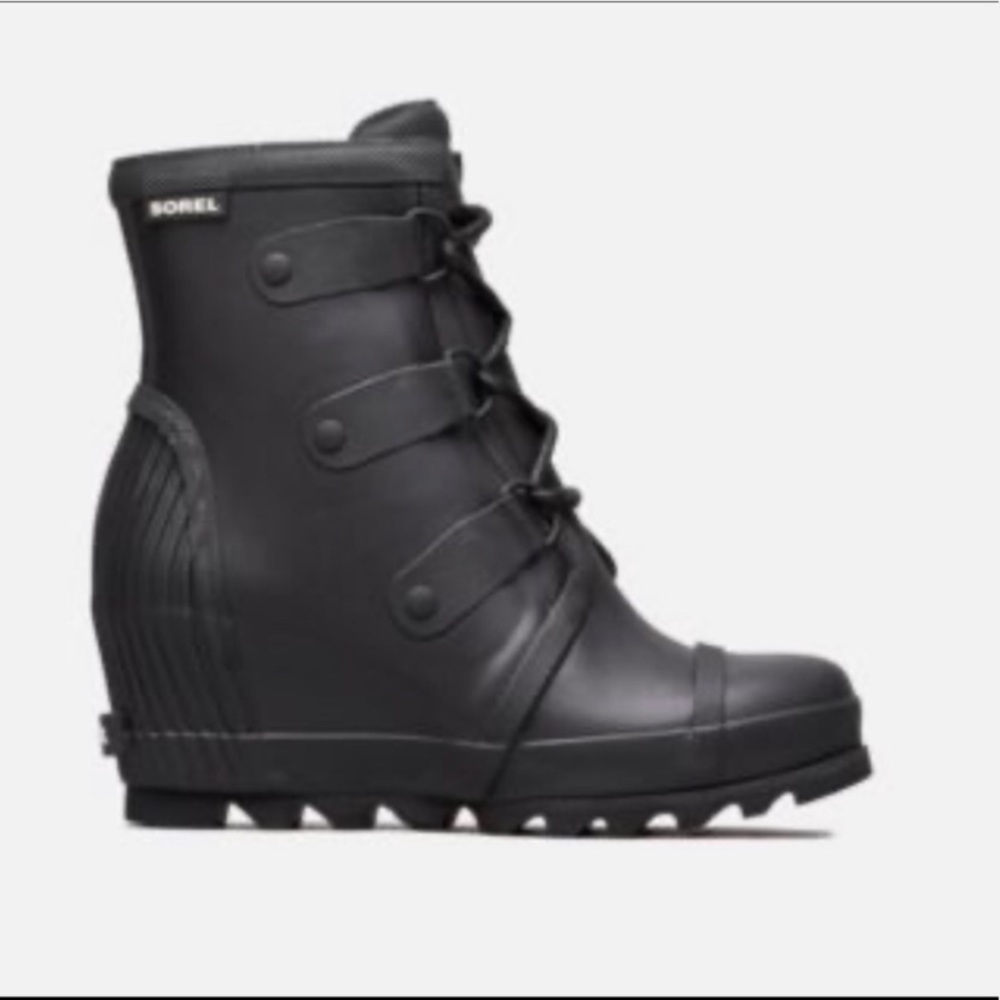 Sorel Joan of Arctic boots